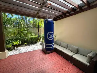 Belle villa 4 chambres avec piscine privée à Bang Tao