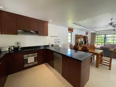 Belle villa 4 chambres avec piscine privée à Bang Tao