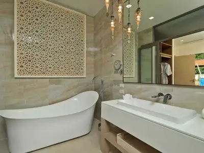 Sai Taan, villa 5 chambres avec vue piscine à Sai Taan