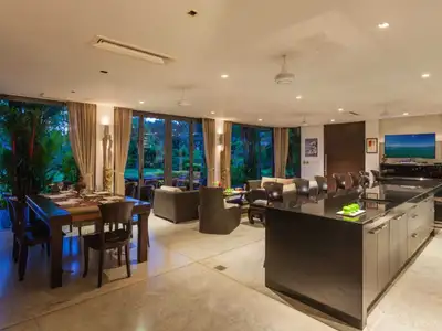 Villa 5 chambres avec piscine privée à Bang Tao à louer