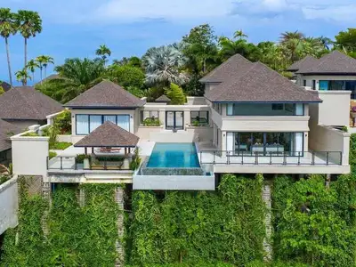 Villa avec vue montagne dans un paradis tropical à Layan