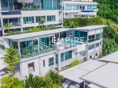 Villa avec piscine 4 chambres vue mer à vendre à Yamu Hills