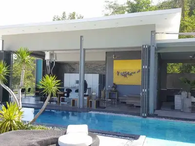 Villa avec piscine 4 chambres vue mer à vendre à Yamu Hills