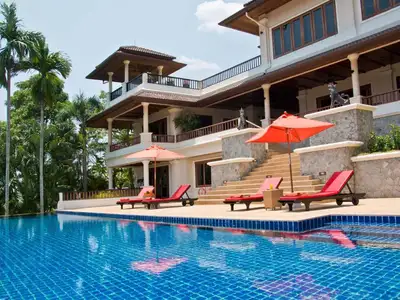 Villa privée avec piscine 6 chambres à vendre à Choeng Thale