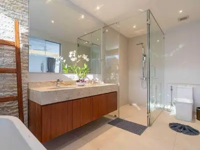 Botanica, 4 chambres avec piscine privée à louer