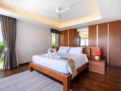 Botanica, 4 chambres avec piscine privée à louer
