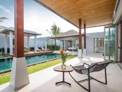 Botanica, 4 chambres avec piscine privée à louer