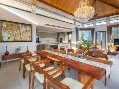 Botanica, 4 chambres avec piscine privée à louer