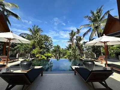 Ayara, 4 chambres avec piscine privée à louer à Surin