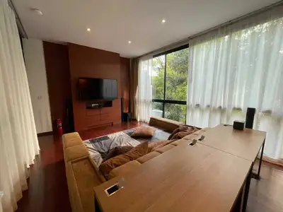 Villa privée avec piscine 4 chambres récemment rénovée à vendre