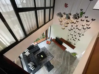 Villa privée avec piscine 4 chambres récemment rénovée à vendre