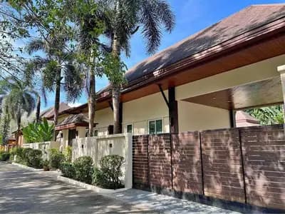 Villa 3 chambres avec piscine privée à Koh Kaew à louer