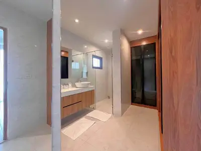 Villa moderne 3 chambres avec piscine privée à louer à Choeng Thale