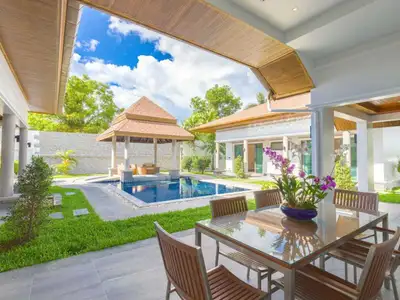 Belle villa avec piscine privée 4 chambres à Choeng Thale