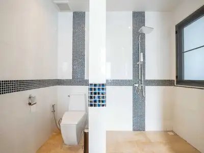 Belle villa avec piscine privée 4 chambres à Choeng Thale
