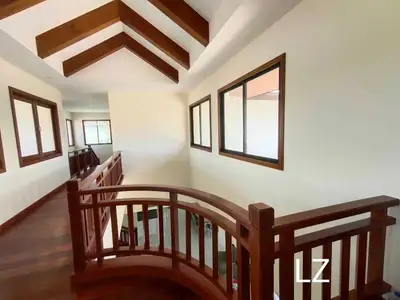 Laguna – 4 chambres avec piscine privée à louer