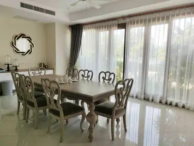 Laguna – 4 chambres avec piscine privée à louer