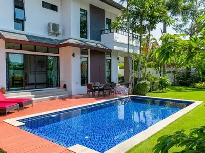 Belle villa 4 chambres avec piscine privée à louer à Layan