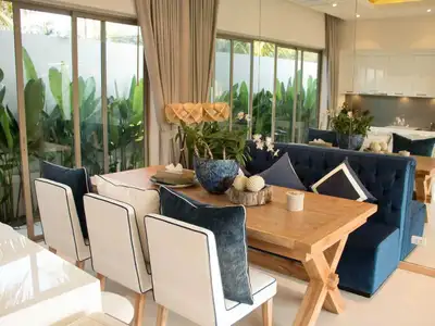 Trichada – Villa 6 chambres avec piscine privée à louer en courte durée
