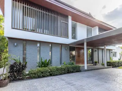 Villa de luxe 3 chambres à vendre avec piscine privée à Layan