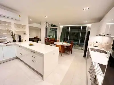 Villa moderne 4 chambres avec piscine privée à Pasak 8, Choeng Thale
