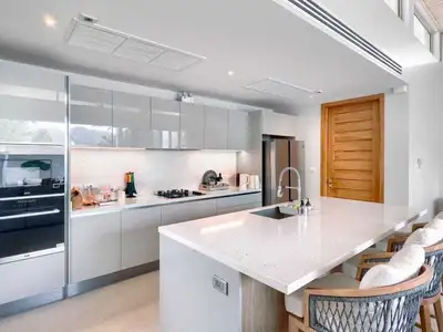 Botanica Hillside – Villa de luxe 3 chambres avec piscine privée à vendre à Choeng Thale