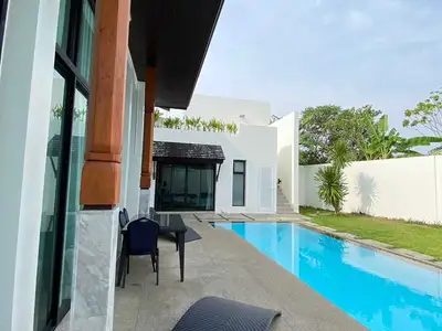Wings – Villa 3 chambres avec piscine privée à Choeng Thale