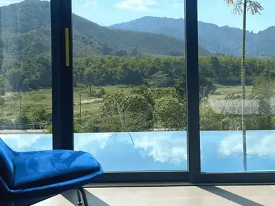 Villa privée avec piscine 4 chambres à vendre à Choeng Thale