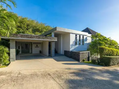 Villa vue mer 5 chambres à vendre à Layan Beach