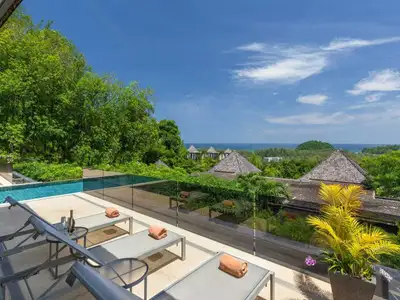 Villa vue mer 5 chambres à vendre à Layan Beach