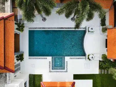 Villa privée avec piscine 5 chambres à la revente à Cherngtalay, Phuket