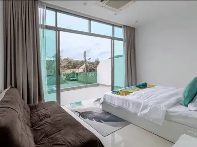Villa privée avec piscine 4 chambres à la revente à Kamala