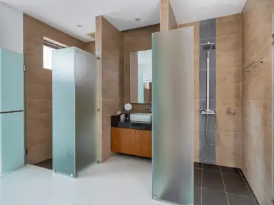 Villa privée avec piscine 4 chambres à la revente à Kamala