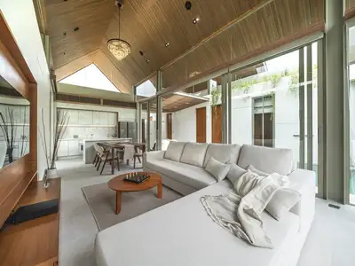 Villa thaïlandaise moderne 4 chambres à vendre à Choeng Thale, Phuket