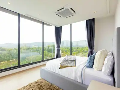 Villa moderne dominante 6 chambres à vendre à Layan, Choeng Thale