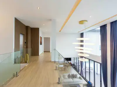 Villa moderne dominante 6 chambres à vendre à Layan, Choeng Thale