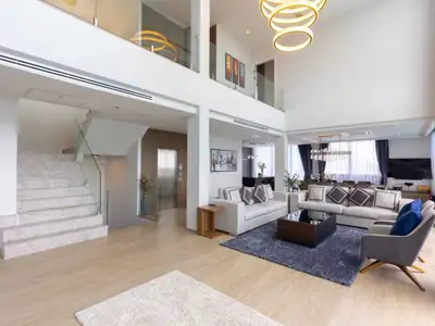 Villa moderne dominante 6 chambres à vendre à Layan, Choeng Thale
