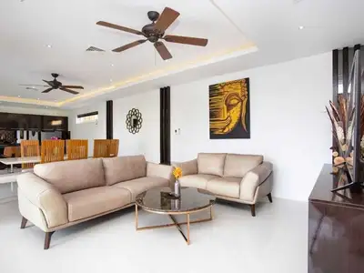 Villa vue mer 4 chambres à louer à Chalong, Phuket
