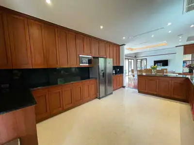 Sai Taan Villa – 6 chambres avec piscine privée à louer à Bang Tao Beach