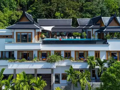Superbe villa vue mer 10 chambres avec piscine privée à louer à Surin