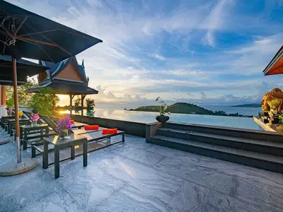 Superbe villa vue mer 10 chambres avec piscine privée à louer à Surin