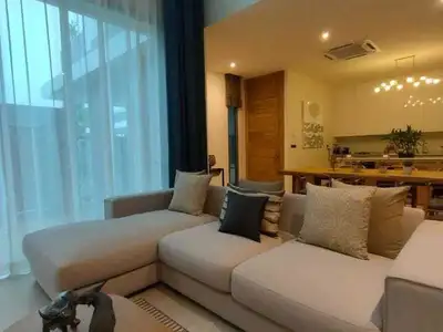 The Teak – 4 chambres avec piscine privée à louer à Choeng Thale, près de Boat Avenue