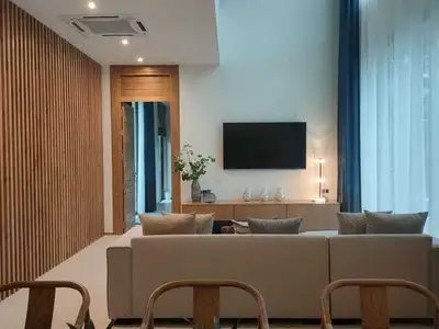 The Teak – 4 chambres avec piscine privée à louer à Choeng Thale, près de Boat Avenue