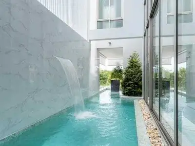 Villa moderne avec piscine 3 chambres à vendre, Ban Don – Cherngtalay, Phuket