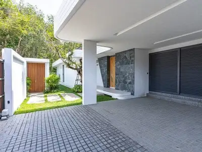 Villa 5 chambres avec vue montagne à vendre, Layan, Phuket