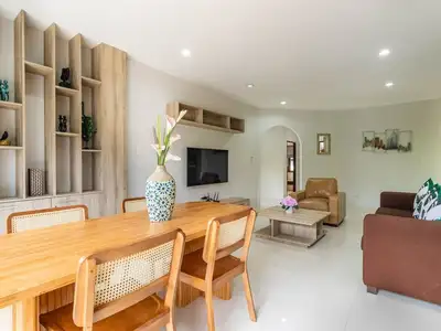 Villa 3 chambres avec grand jardin à louer à Choeng Thale