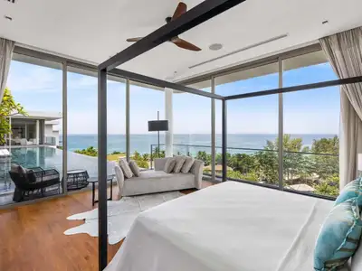 Penthouse ultra-luxe 4 chambres vue mer à Naithon Beach