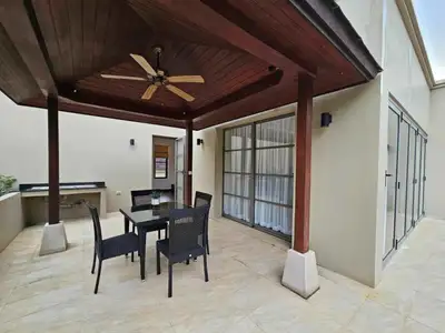 Villa 2 chambres vue montagne avec piscine privée à Bang Tao