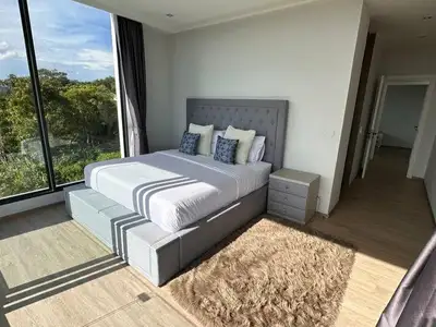 Luxueuse villa avec piscine privée 6 chambres vue mer à vendre à Layan
