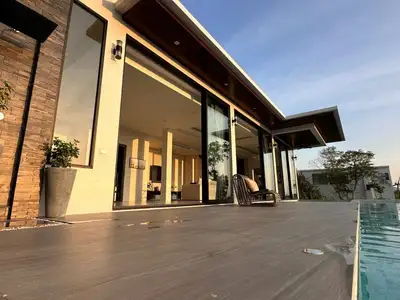 Villa de luxe 4 chambres vue mer avec piscine privée à Layan